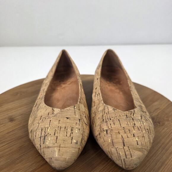 Vionic Shoes Womens Size 7 Cork Pointed Toe Flats Slip-On Orthotic Comfort - Picture 2 of 14
